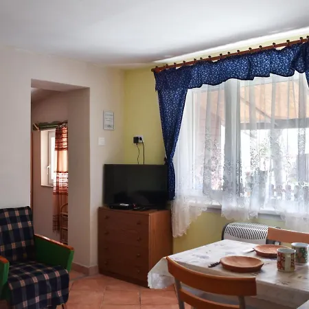 Apartment Eszti Mama Vendeghaza